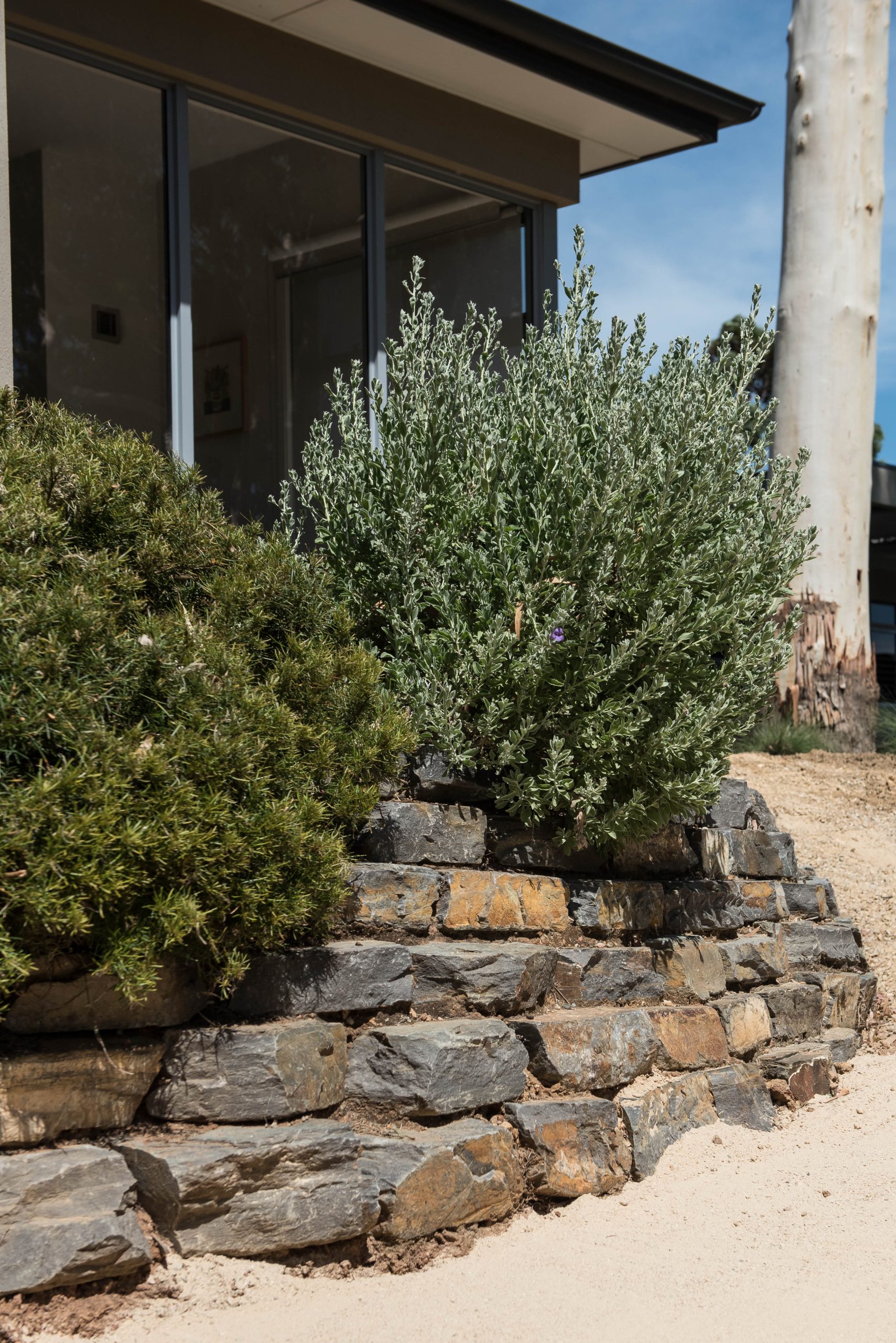Paving, retaining wall and landscaping Adelaide Hills